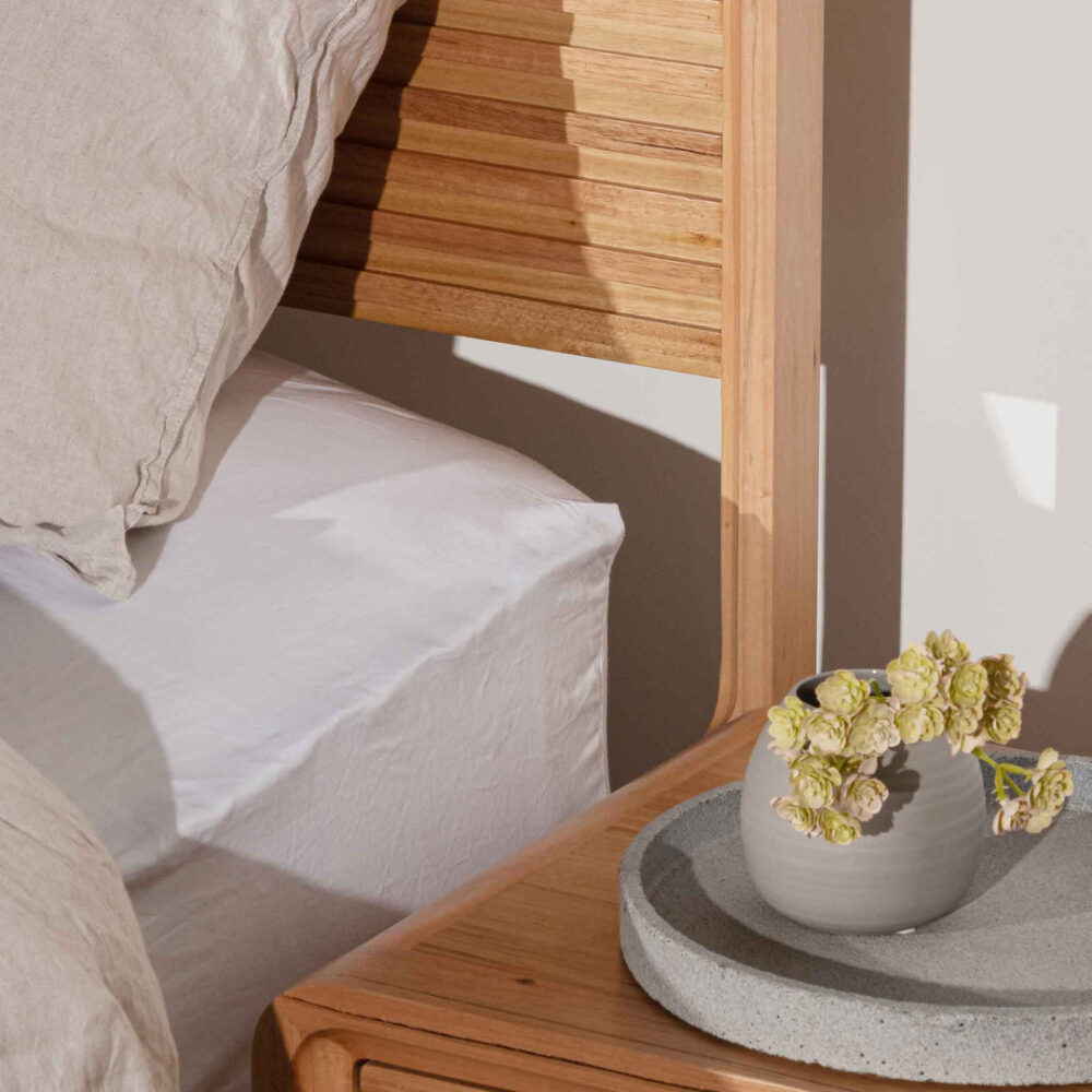 Amparo Queen Bed Frame - Messmate - Image 3